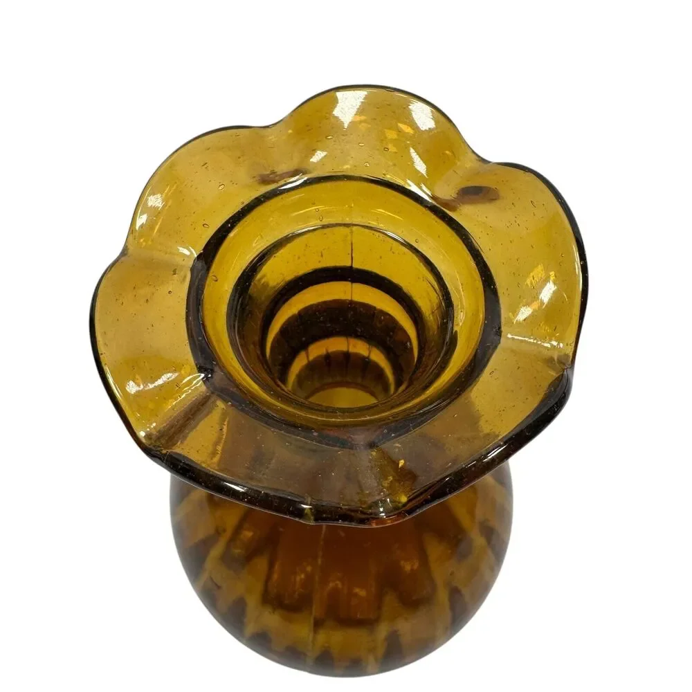 Vintage South Jersey Clevenger‎ Bros Glass Amber Vase Scalloped Edge Hand Blown